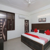 Отель OYO 12493 Heera Guest House, фото 18
