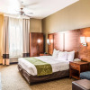 Отель Comfort Suites South, фото 28