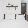 Отель Nice And Spacious Studio At Serpong Greenview Apartment, фото 3