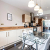 Отель Spacious 3 Bedroom House 10 Mins to Birmingham City Centre, фото 10