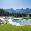 Отель Luxury Chalet with 2 Bathrooms near Small Slope, фото 4