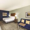 Отель La Quinta Inn & Suites by Wyndham Wichita Northeast, фото 12