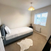 Отель Beautiful 3-bed House in Bradford, фото 2