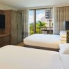 Отель Embassy Suites - Waikiki Beach Walk, фото 7