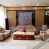 Отель Lanzhou Longchen Business Hotel, фото 2