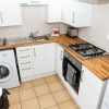 Отель Comfy, 2 Bed House, Sleeps 6 with Garden and Free Parking in Cheltenham, фото 25