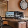 Отель Best Western Plus Castle Rock, фото 31