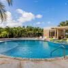 Отель Beautiful Condo w 2BR 2BA Groundfloor Pool Access, фото 13