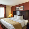 Отель Comfort Suites Airport, фото 4