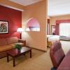 Отель Holiday Inn Express & Suites Troy, an IHG Hotel, фото 4