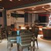 Отель La Jenns Hotel and Resto Grill, фото 18