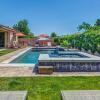 Отель Magnolia by Avantstay Magnificent Coachella Valley Oasis w/ Pool & Spa, фото 10