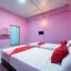 Отель Super OYO 90039 Coop Hotel Kangar, фото 34