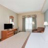 Отель Hawthorn Suites by Wyndham Lake Buena Vista, a staySky Hotel в Орландо