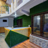 Отель Itsy Hotels Shri Gv Inn, 600 Mtrs From Tiffin Top, фото 2