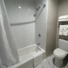 Отель Days Inn By Wyndham Staten Island, фото 10