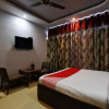 Отель OYO 26909 Hotel Paras, фото 13
