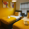 Отель Arena Central - 6 Beds 2 Bathrooms Parking Space, фото 6