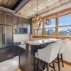 Отель Northwoods 5 Bedroom Home by Redawning, фото 15