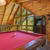 Отель Bear Necessities, 1 Bedroom, Sleeps 8, Pool Table, Arcade, WiFi, Pets, фото 16