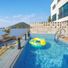 Отель Yeosu Fisterra Spa Poolvilla, фото 1