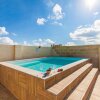 Отель Naduri, Beautiful Gozitan Villa + Pool, фото 28