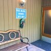 Отель 84sw - Sauna - Soaker Tub -  Fireplace - Sleeps 6 2 Bedroom Home by RedAwning, фото 6