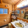 Отель 17MBR - Log Cabin - BBQ - Pets Ok - WiFi - Sleeps 8, фото 4