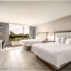 Отель La Quinta Inn & Suites by Wyndham Cocoa Beach Oceanfront, фото 12