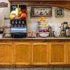Отель Comfort Suites South Haven near I-96, фото 29