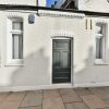 Отель NEW Sleek and Smart 2BD Flat in Fulham/Chelsea в Лондоне