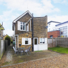 Отель Detached 4-bed House Near Heathrow, фото 13