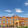 Отель La Quinta Inn & Suites by Wyndham OKC North - Quail Springs, фото 1