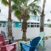 Отель Coastal Cutie 3 Bedroom Home, фото 10