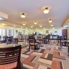 Отель Express Inn & Suites, фото 16