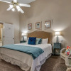 Отель Golden Getaway 2 Bedroom Condo by Redawning, фото 4