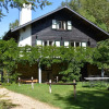 Отель Luxury Pet Friendly Chalet in Bièvre near Forest, фото 1