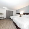 Отель Red Roof Inn PLUS+ & Suites Naples Downtown-5th Ave S, фото 28