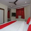 Отель OYO 18363 New Shanti Hotel, фото 6