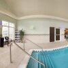 Отель Country Inn & Suites by Radisson, Bentonville South - Rogers, AR, фото 7