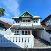 Отель Homestay Jogja 4 Kamar Tidur Full AC Seputaran Umbulharjo dekat Gembira Loka, фото 1