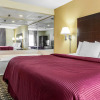 Отель Clarion Inn & Suites Northwest, фото 6