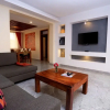 Отель Deluxe 3-bed Apartment With Swimming Pool, фото 5