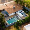 Отель Cobalt - Modern Getaway w Pool - Close To Old Town, фото 11