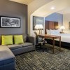 Отель La Quinta Inn & Suites by Wyndham Morgantown, фото 22
