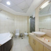 Отель Private Beach Shoreline Luxurious Apartment, фото 7
