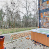 Отель 'dragon Castle' w/ Secret Passage, Dock, & Hot Tub, фото 18