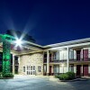 Отель Red Roof Inn & Suites Greenwood, SC в Гринвуде