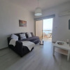 Отель Super Modern Beachfront 1 bedroom - sleeps 4, фото 4