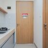 Отель Fully Furnished And Cozy Studio Apartment At B Residence, фото 9